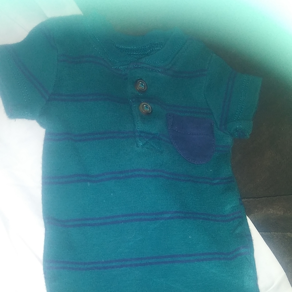 Carter's onesies assorted 4 for 10